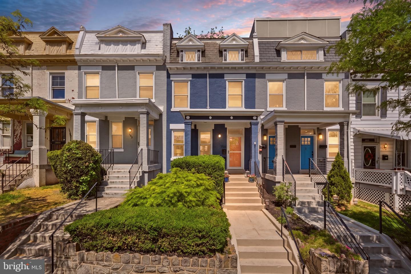 156 Todd Place NE, Washington