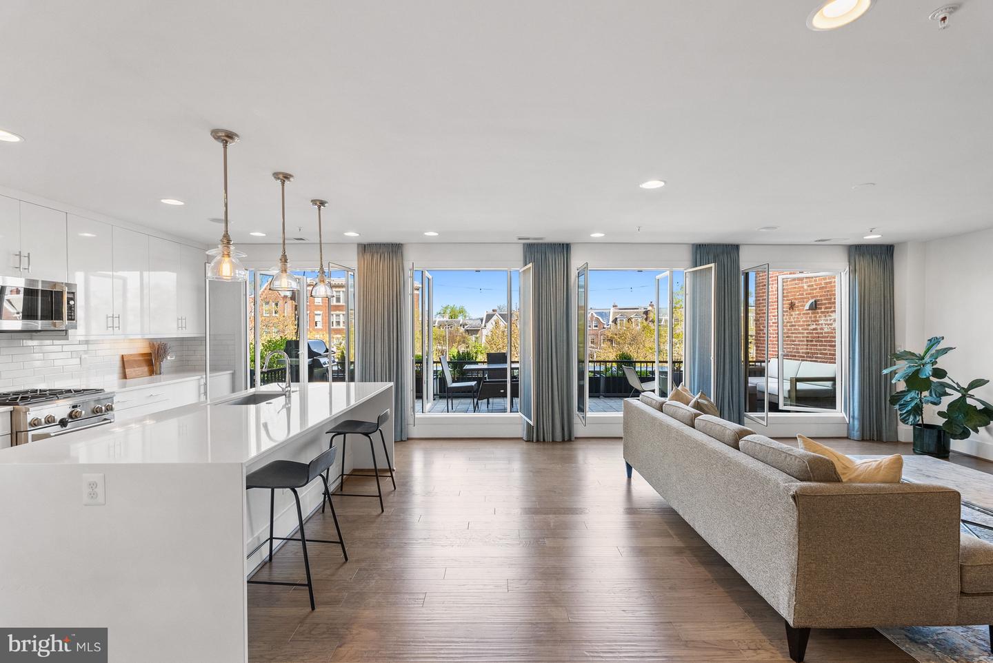 645 Maryland Avenue NE #201, Washington