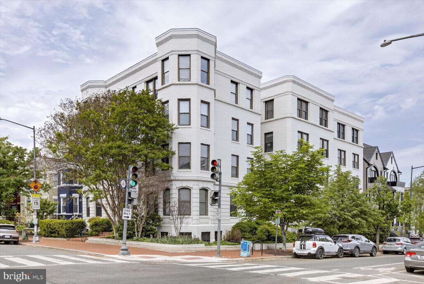 520 E Street NE #205, Washington