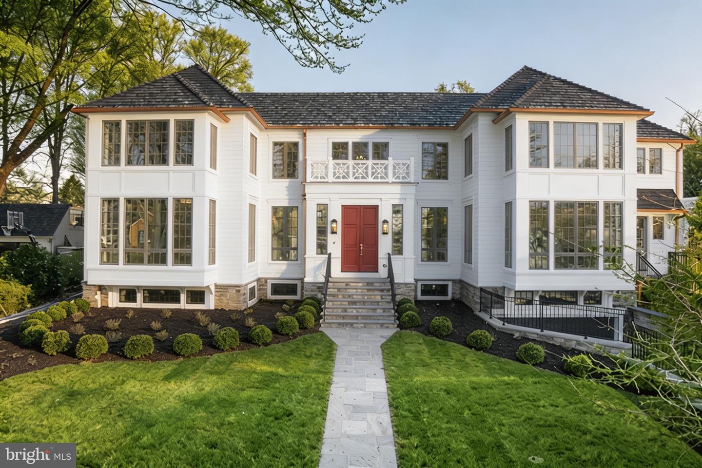 5042 Overlook Road NW, Washington