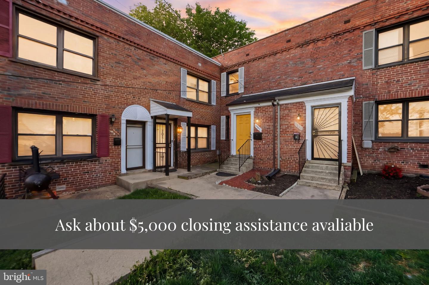 5037 Just Street NE