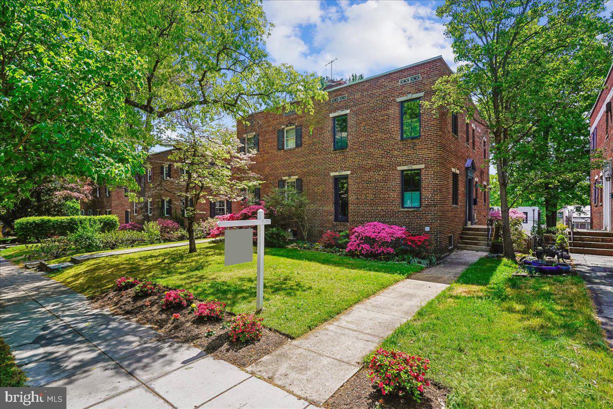 2910 Upton Street NW, Washington