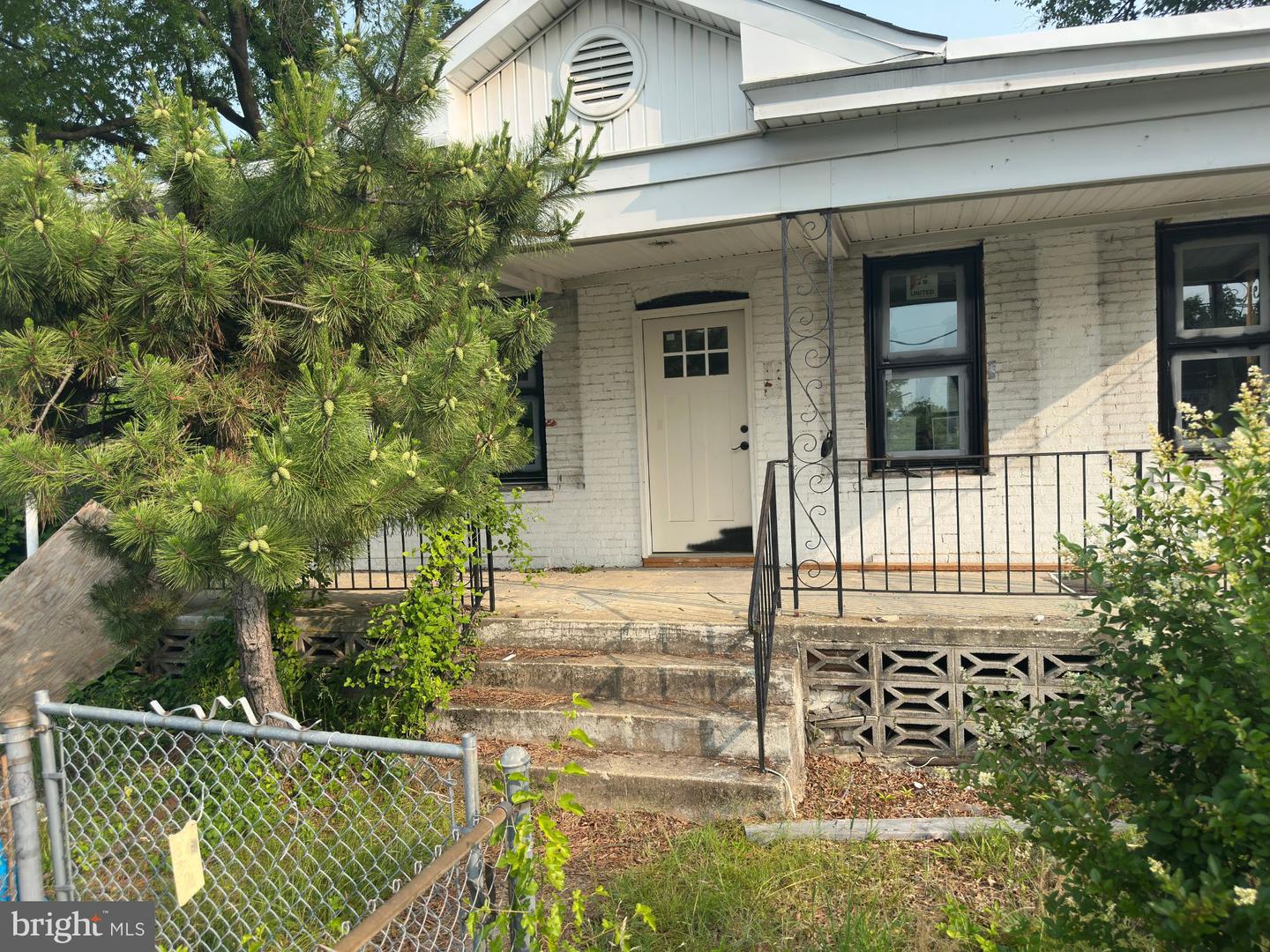 2620 Brentwood Road NE