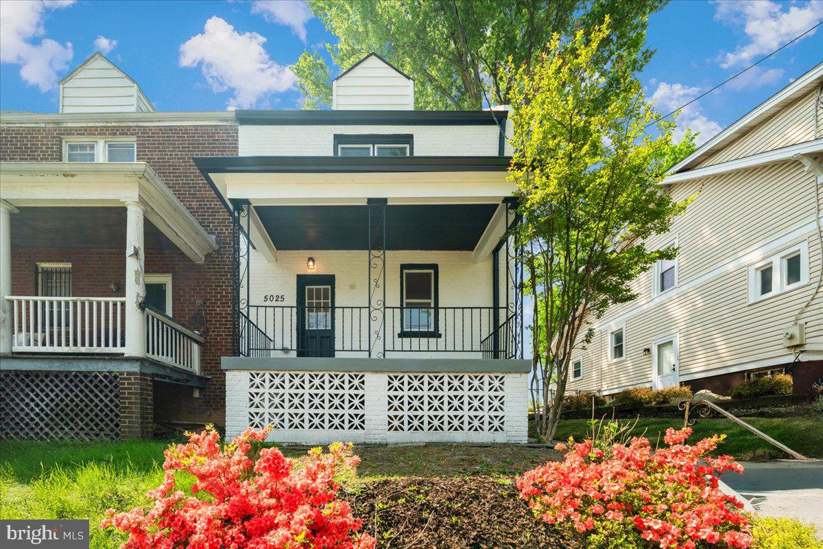 5025 Blaine Street NE, Washington
