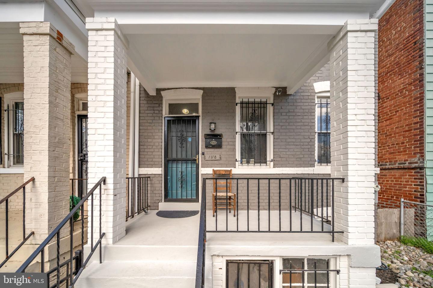1118 Staples Street NE, Washington