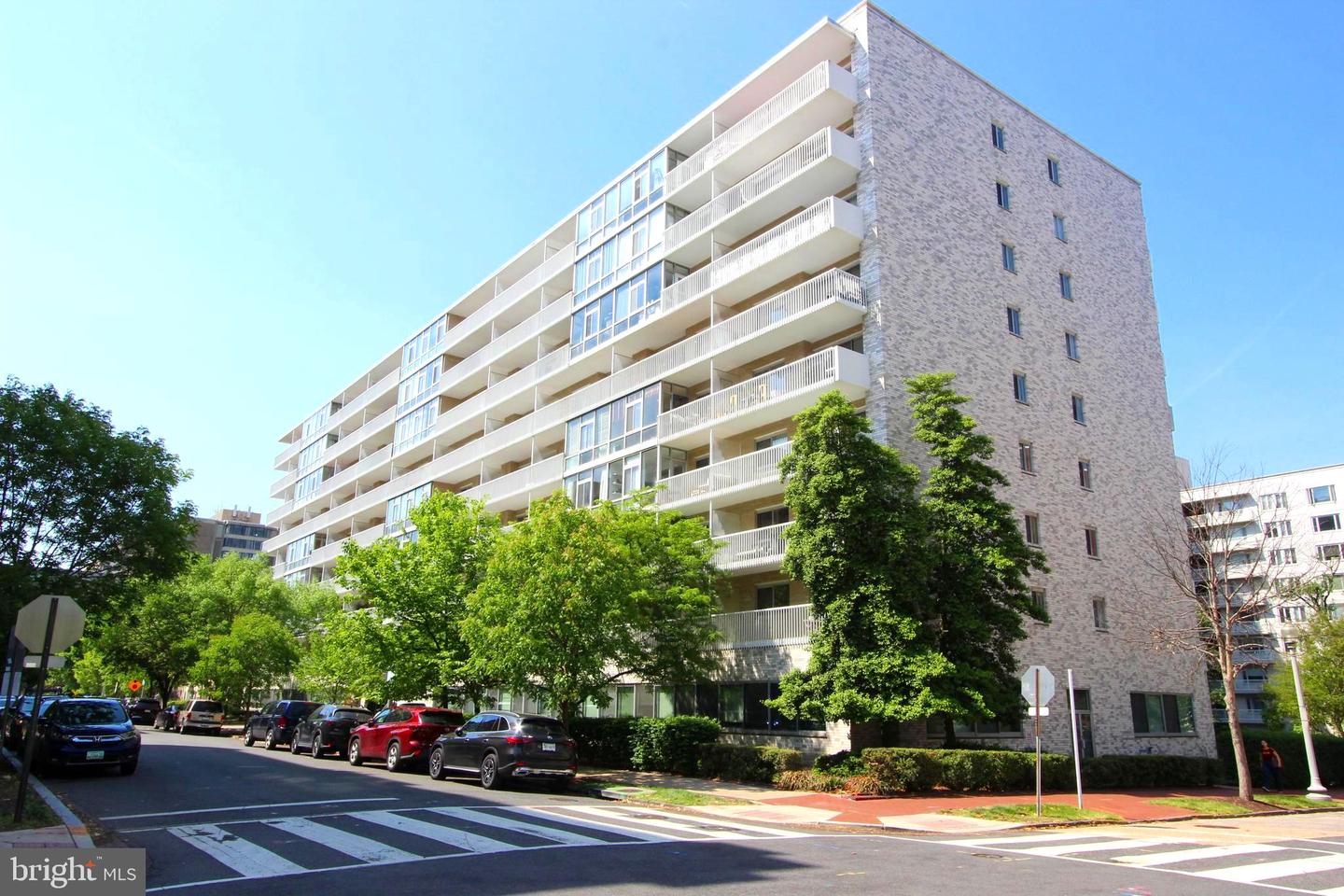 730 24th NW #308, Washington