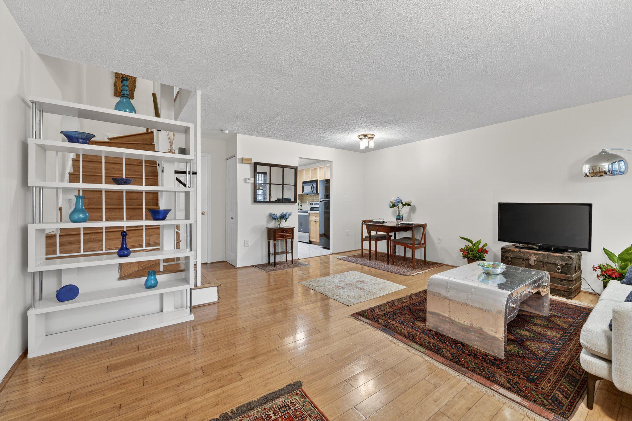 1107 Harvard Street NW #r