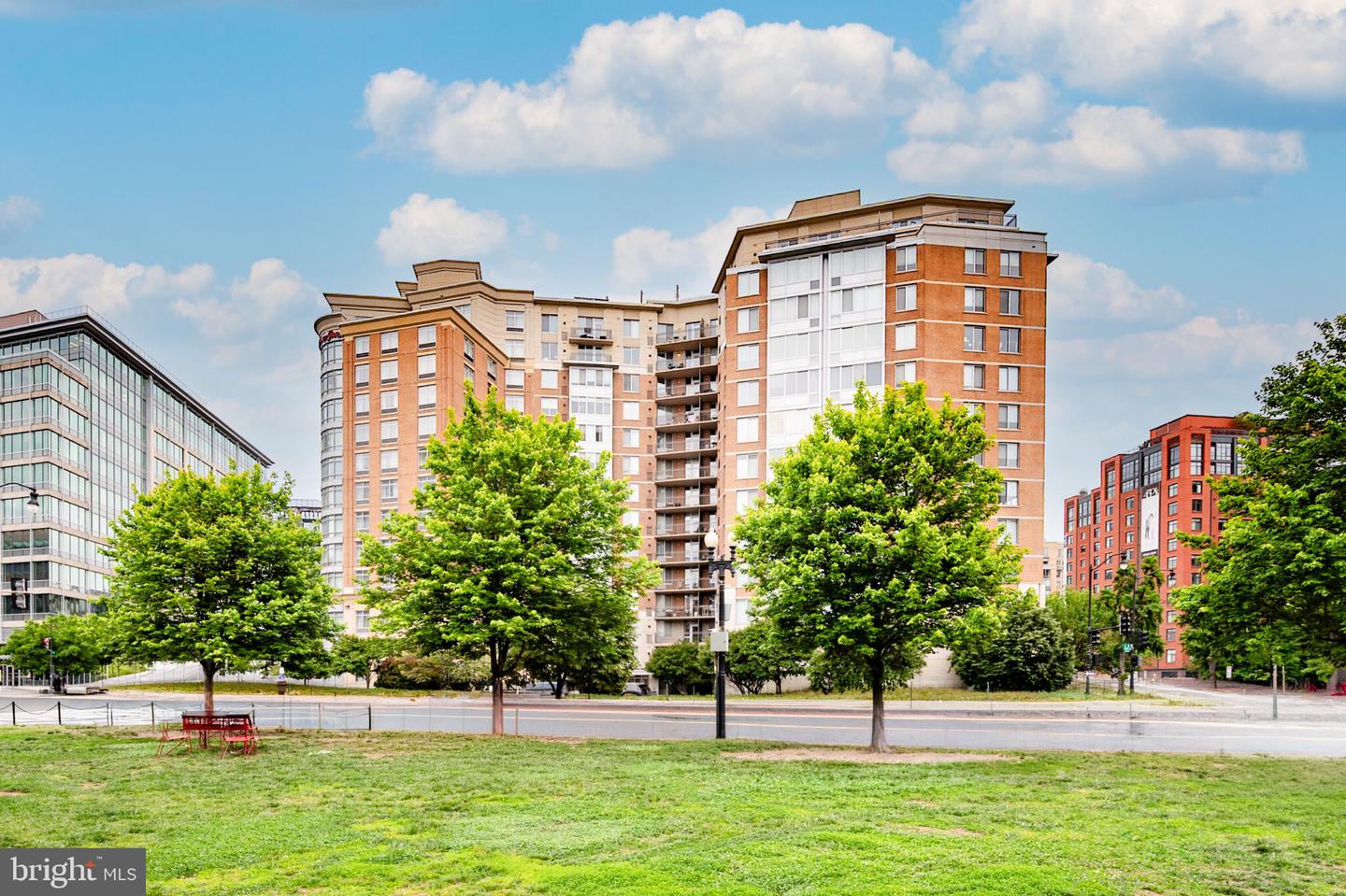 555 Massachusetts Avenue NW #506