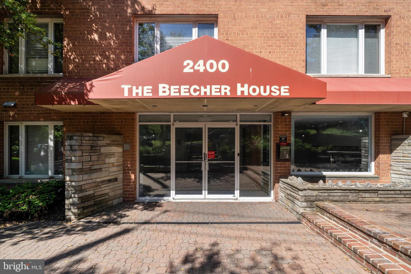 2400 NW 41st Street NW #403