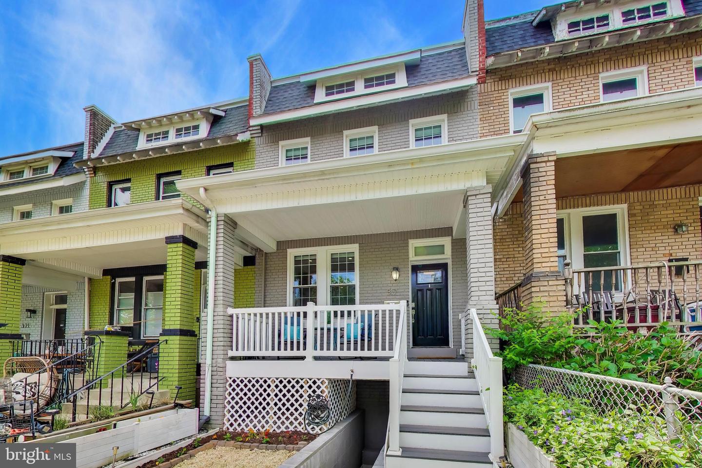 317 Todd Place NE, Washington