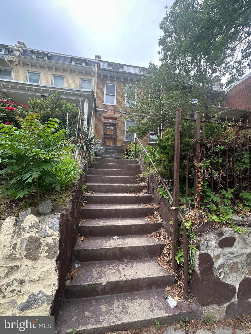 4516 Georgia Avenue NW