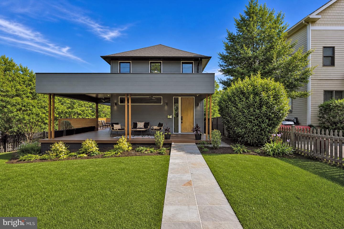 1449 Lawrence Street NE, Washington
