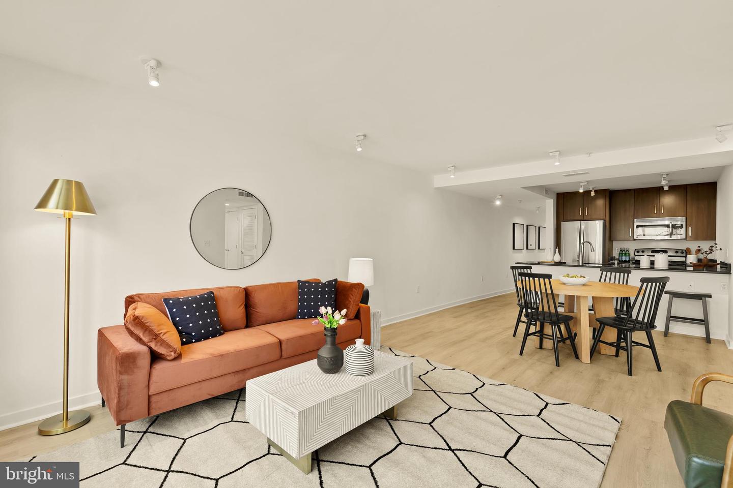 1423 Newton Street NW #204