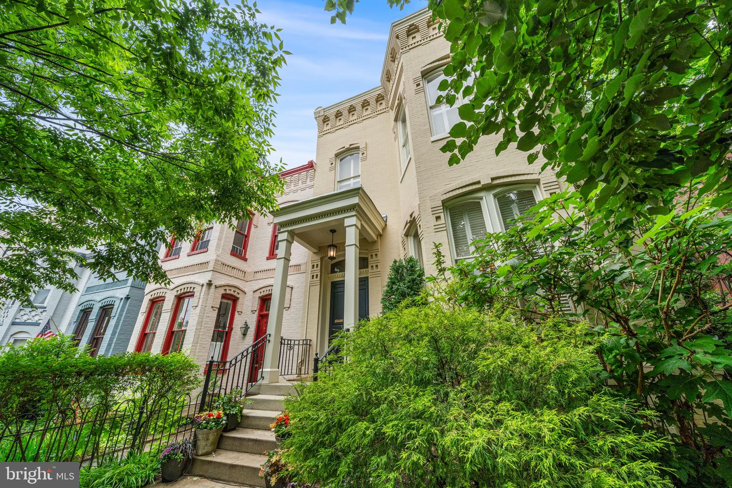17 5th Street SE, Washington