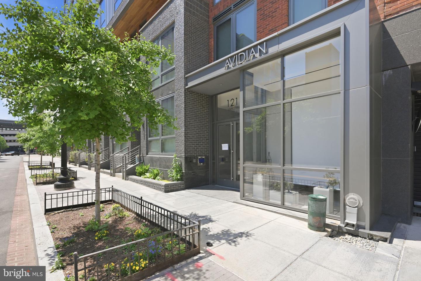 1211 Van Street SE #1007, Washington