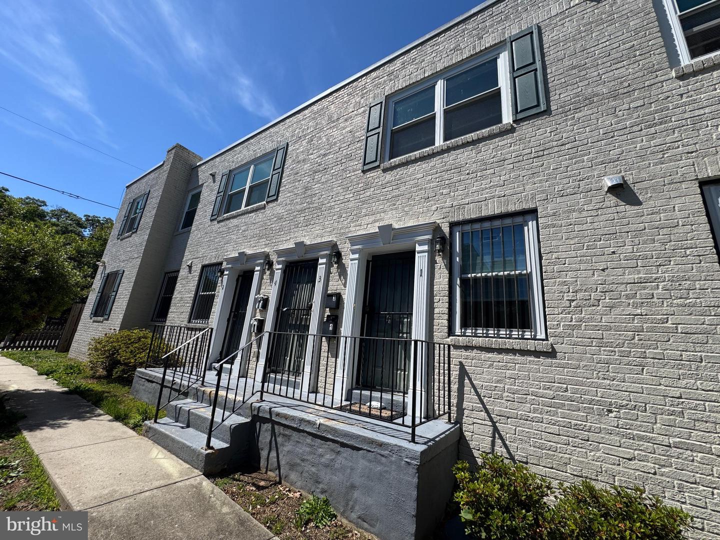 429 60th Street NE #2