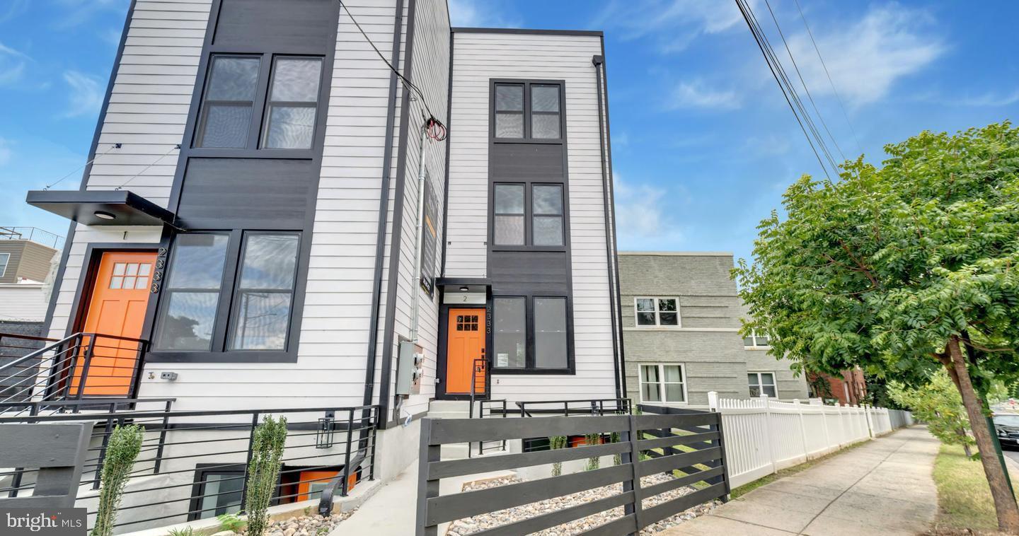 2333 Fairlawn Avenue SE #2