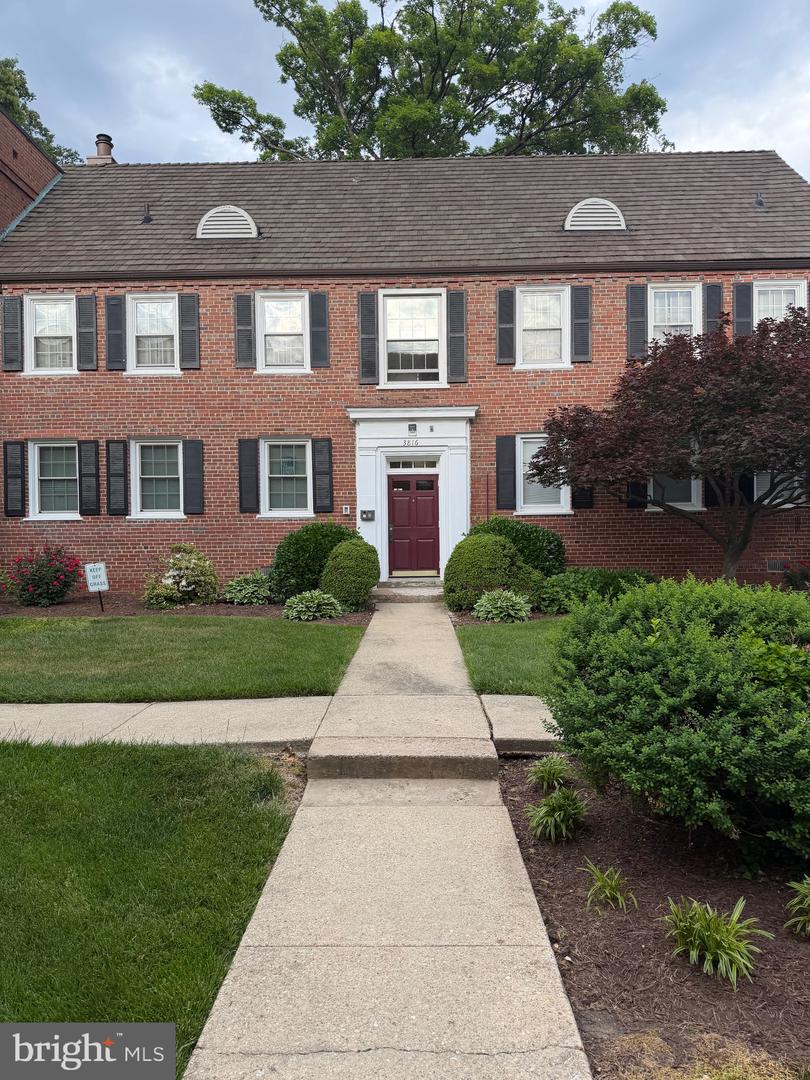 3816 V Street SE #102