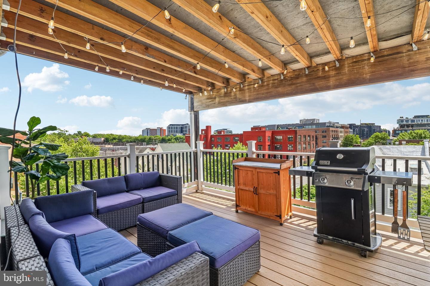 233 S Street NE #5