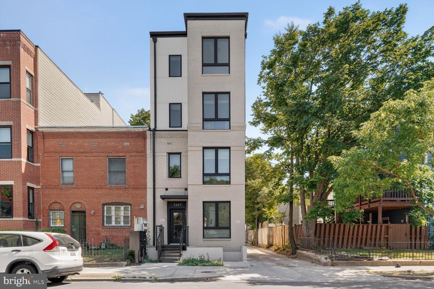 1307 K Street SE #301