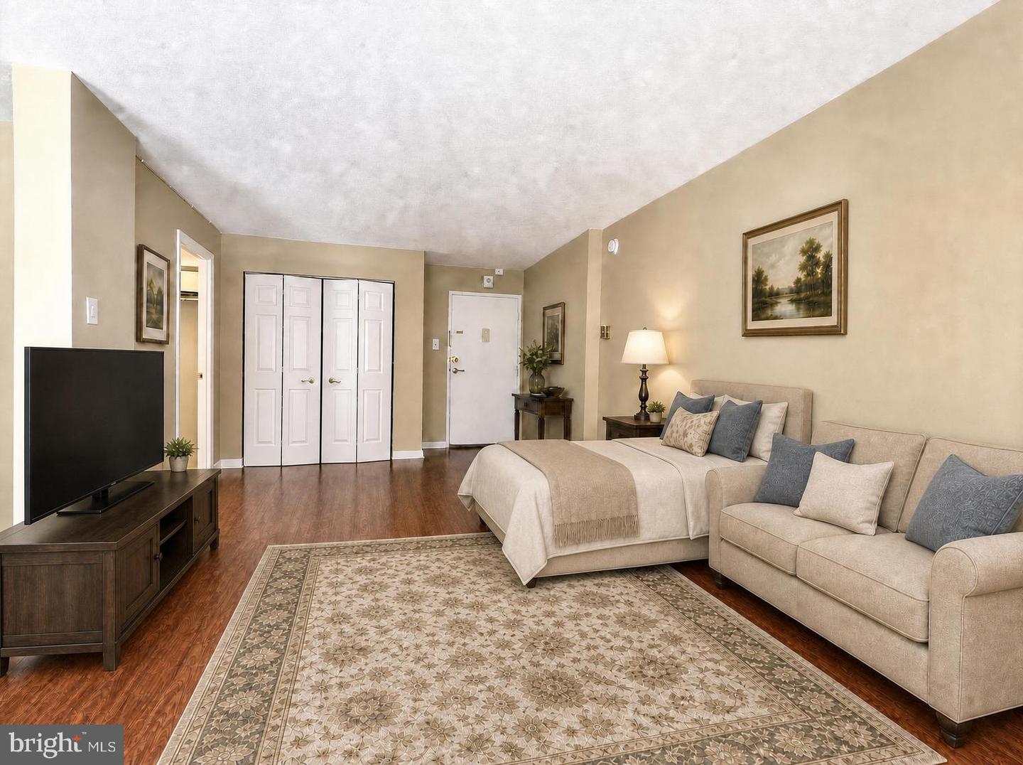 1440 N Street NW #205