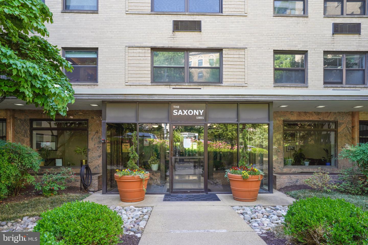 1801 Clydesdale Place NW #518