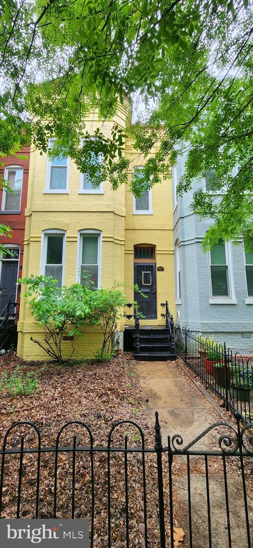 1810 6th Street NW