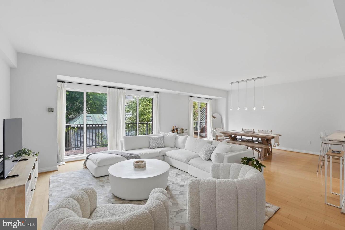 3251 Prospect Street NW #302