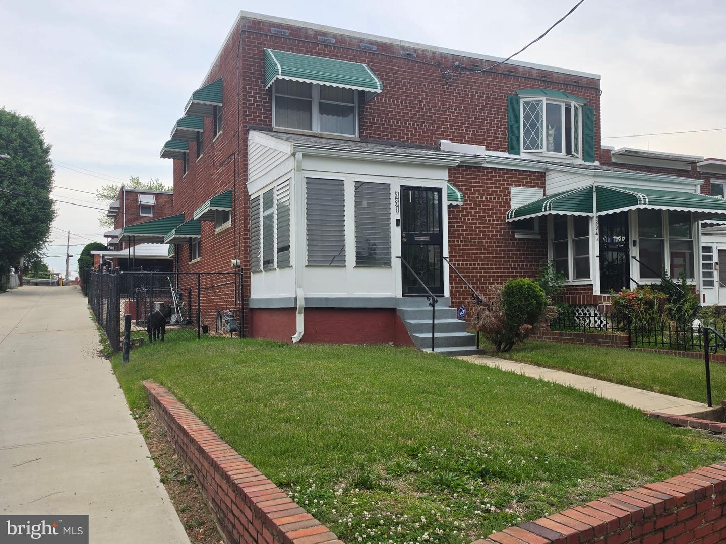 431 Kennedy Street NE