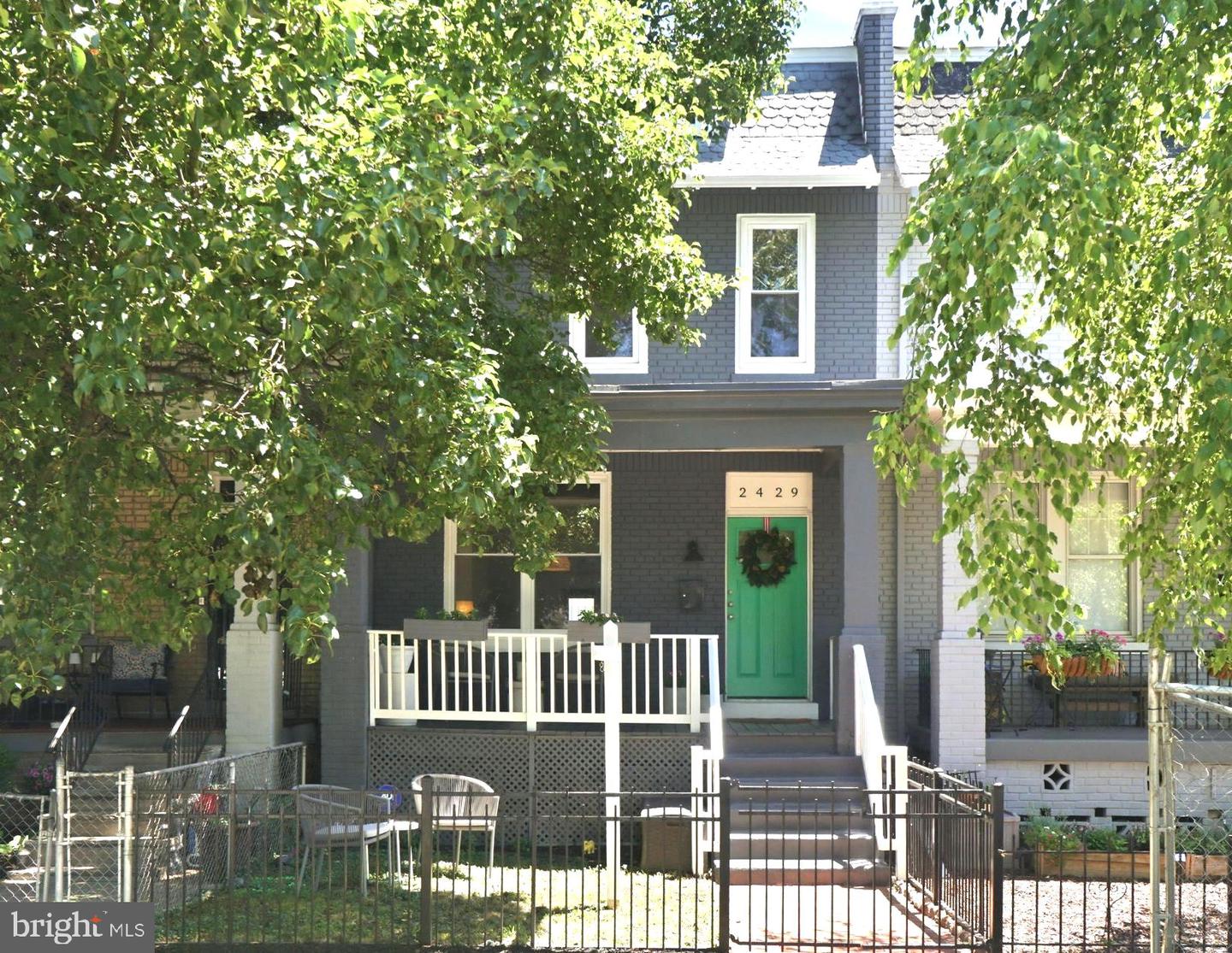 2429 3rd Street NE