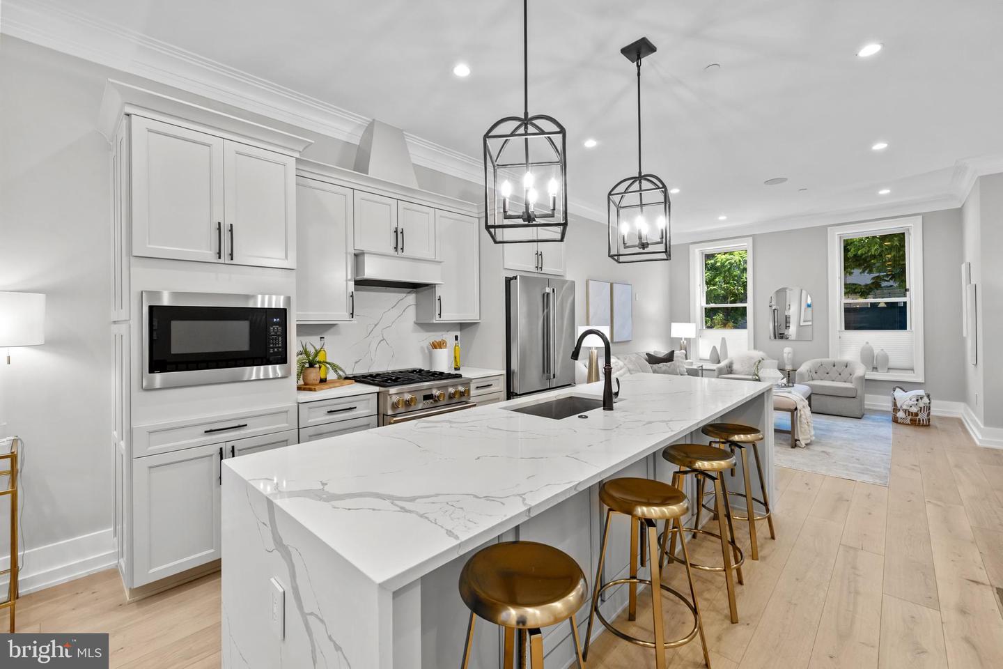 927 N Street NW #one