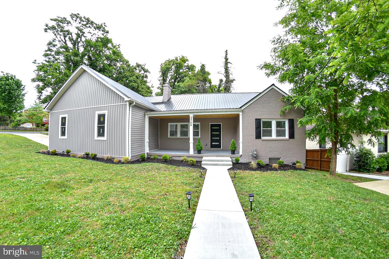 3704 Suitland Road SE