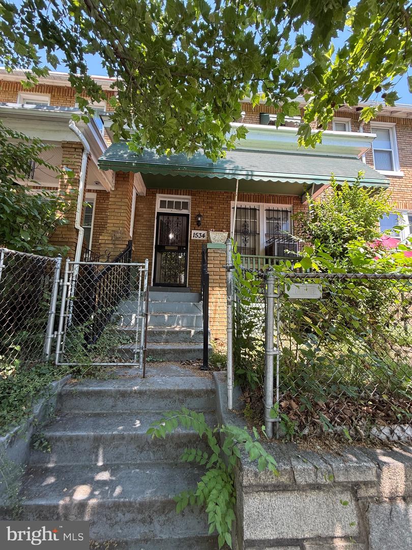 1534 Independence Avenue SE, Washington