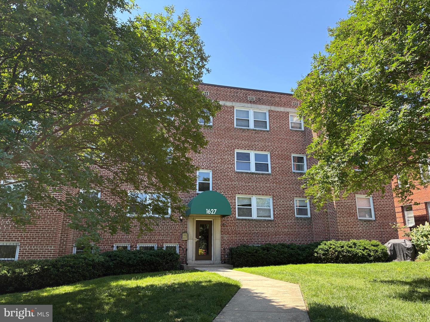 1627 Massachusetts Avenue SE #302