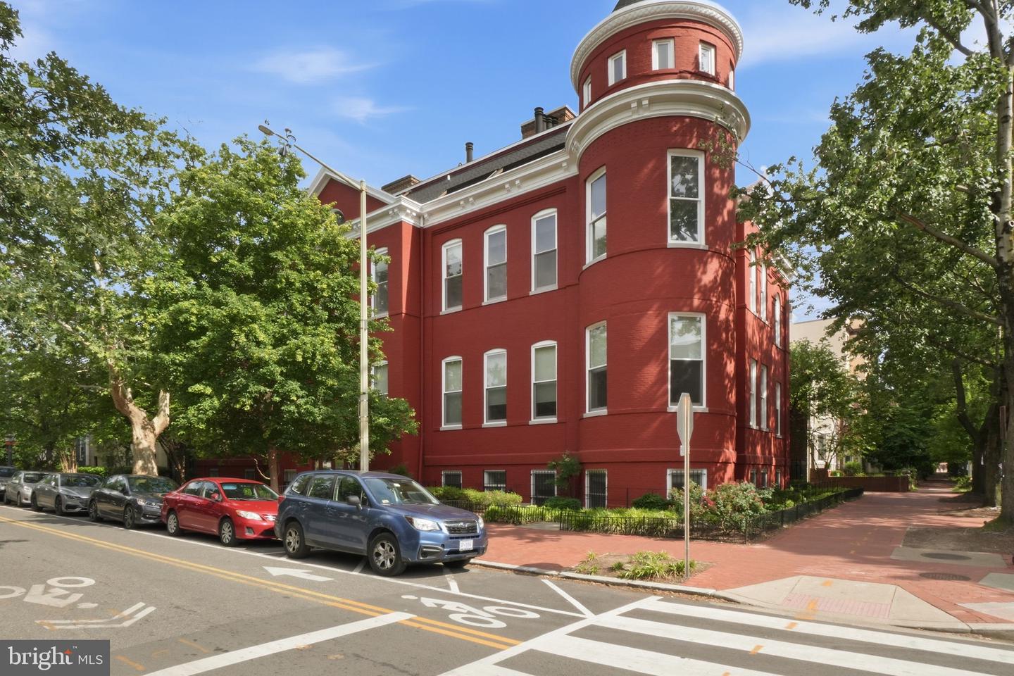 301 G Street NE #3