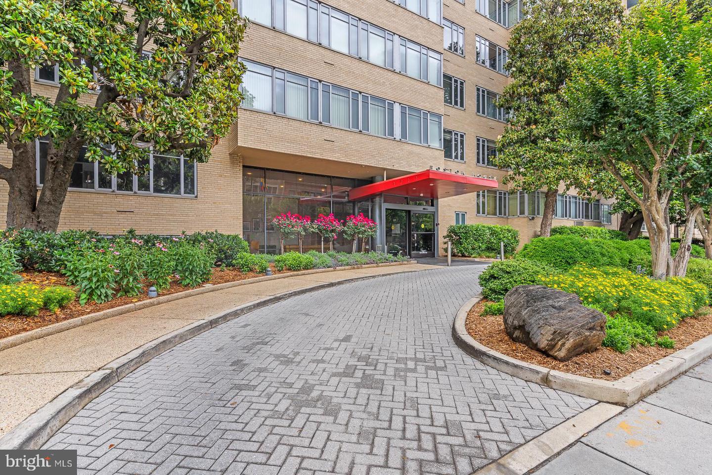 1711 Massachusetts Avenue NW #628