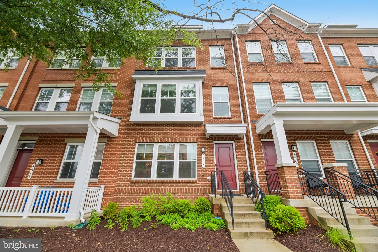 4509 12th Street NE