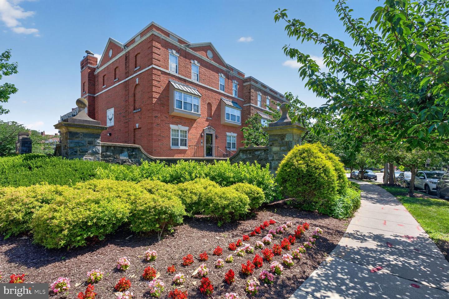 3800 Porter Street NW #302