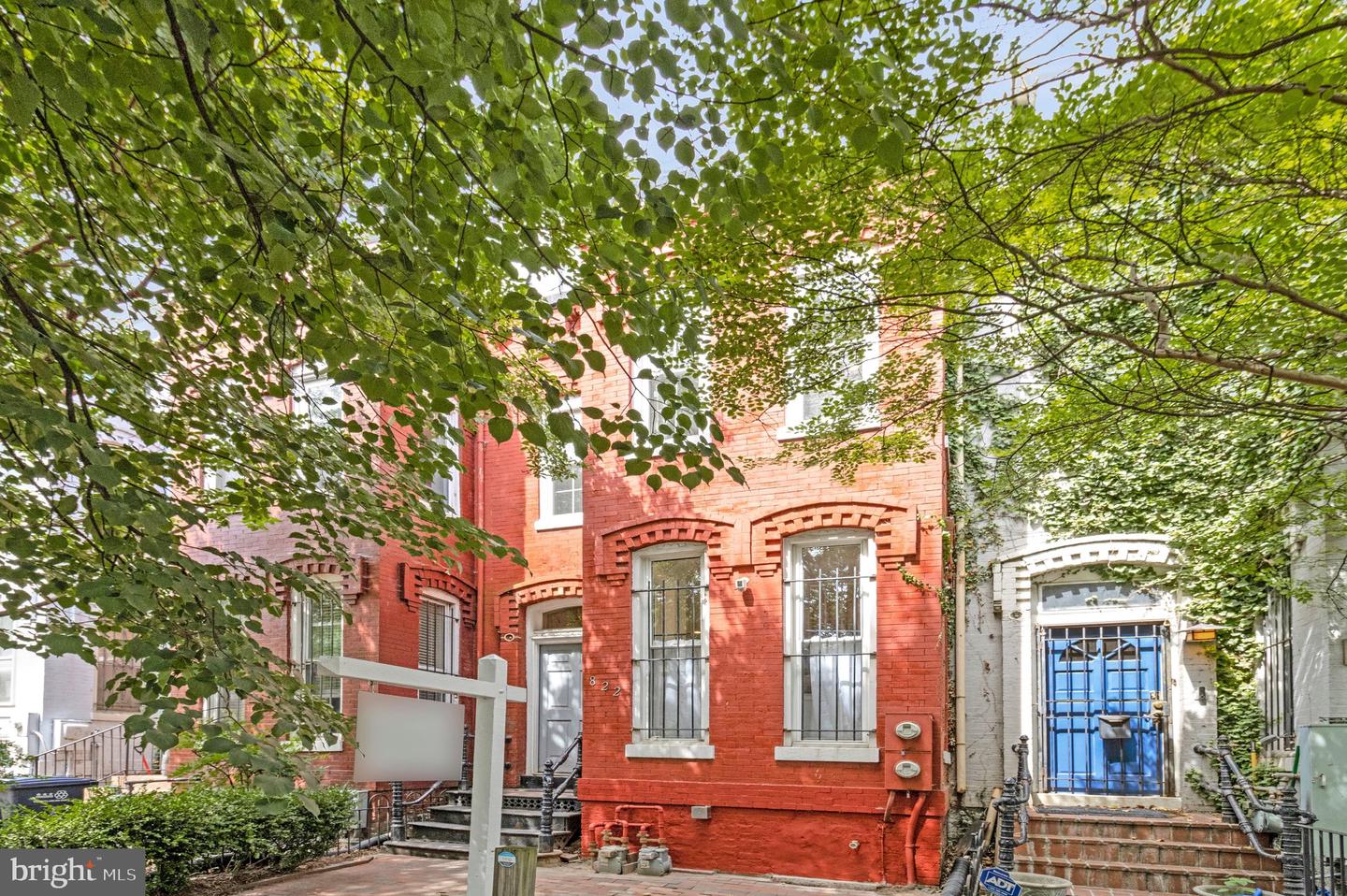 822 5th Street NE