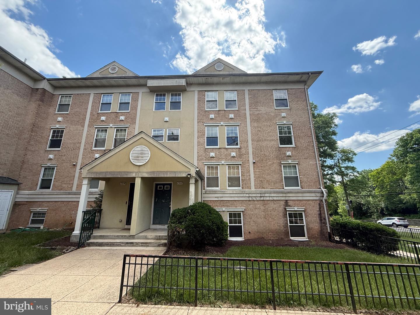 2312 18th Street NE #2312