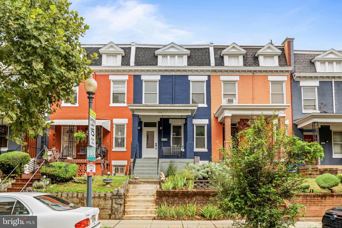 124 Todd Place NE