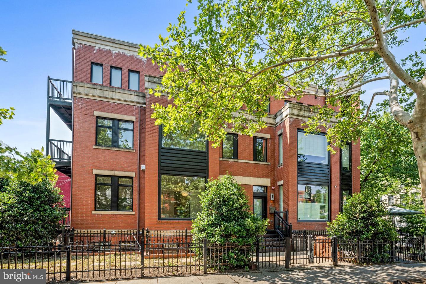 1555 9th Street NW #1