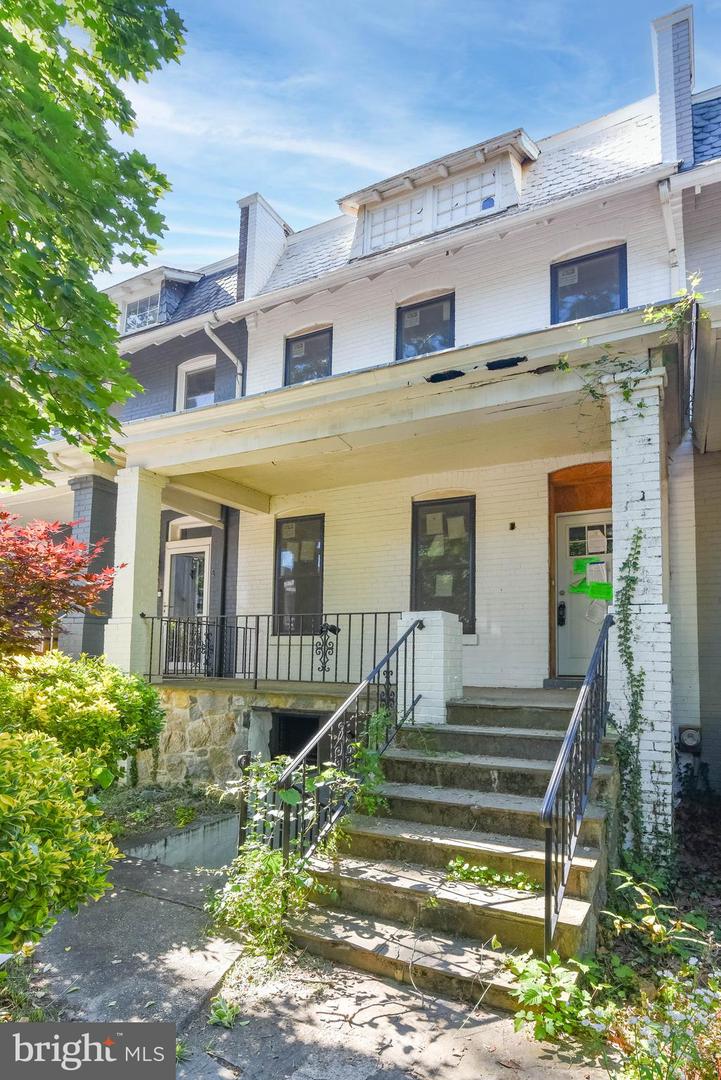 33 Franklin Street NE