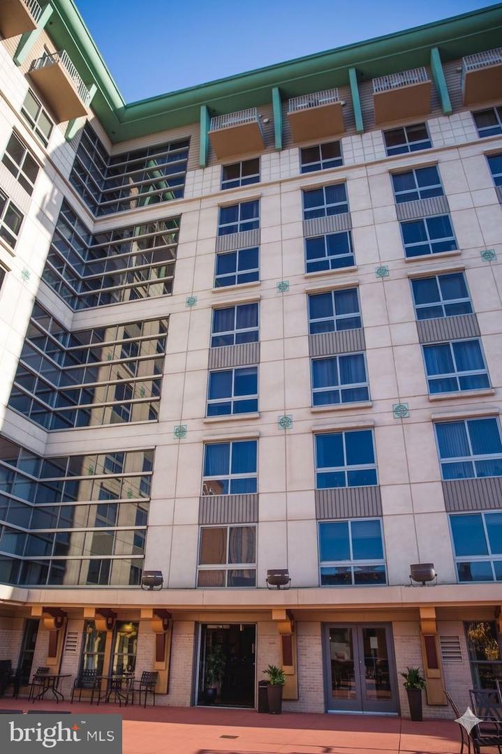 777 7th Street NW #832