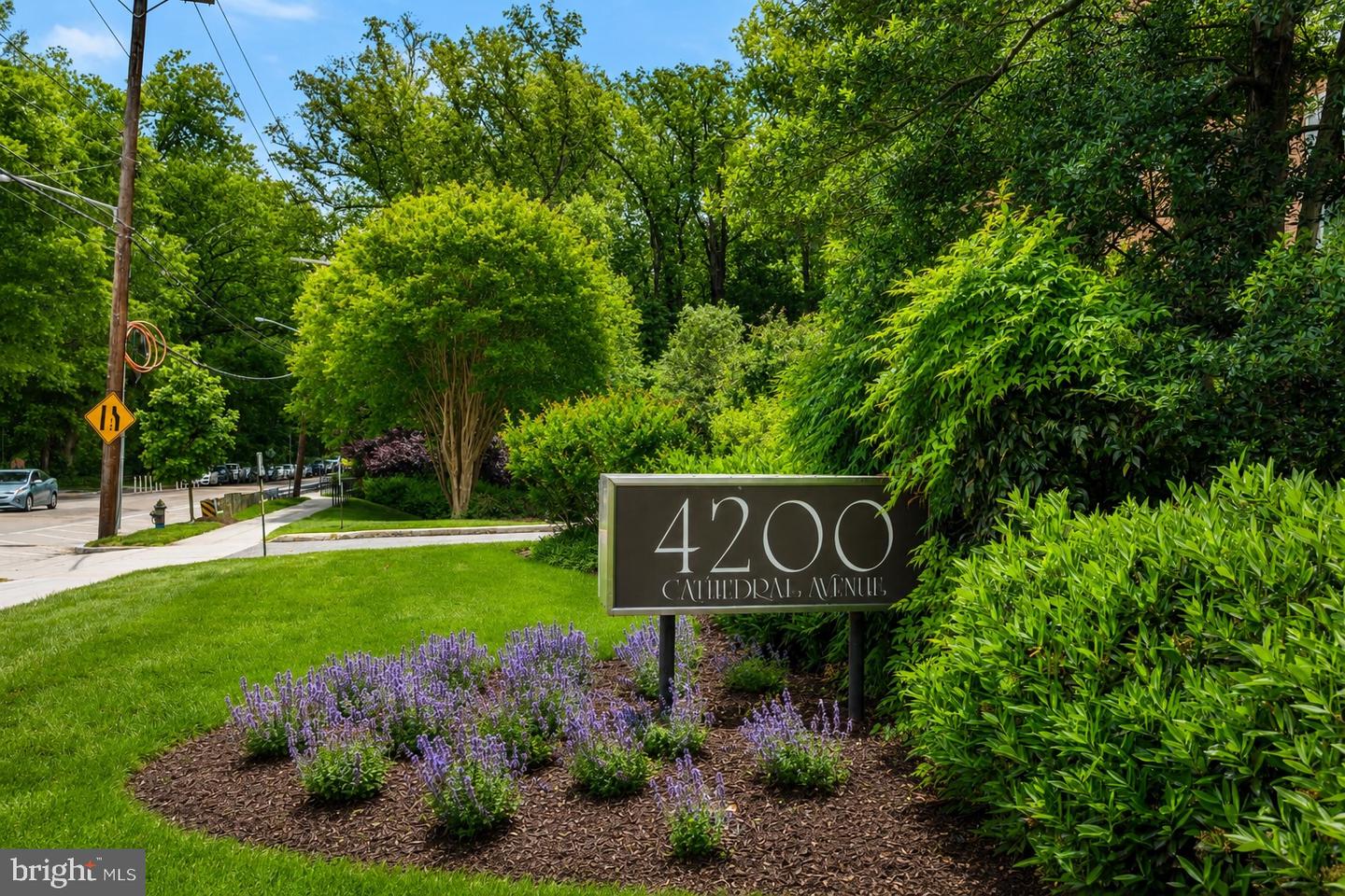 4200 NW Cathedral Avenue NW #1005