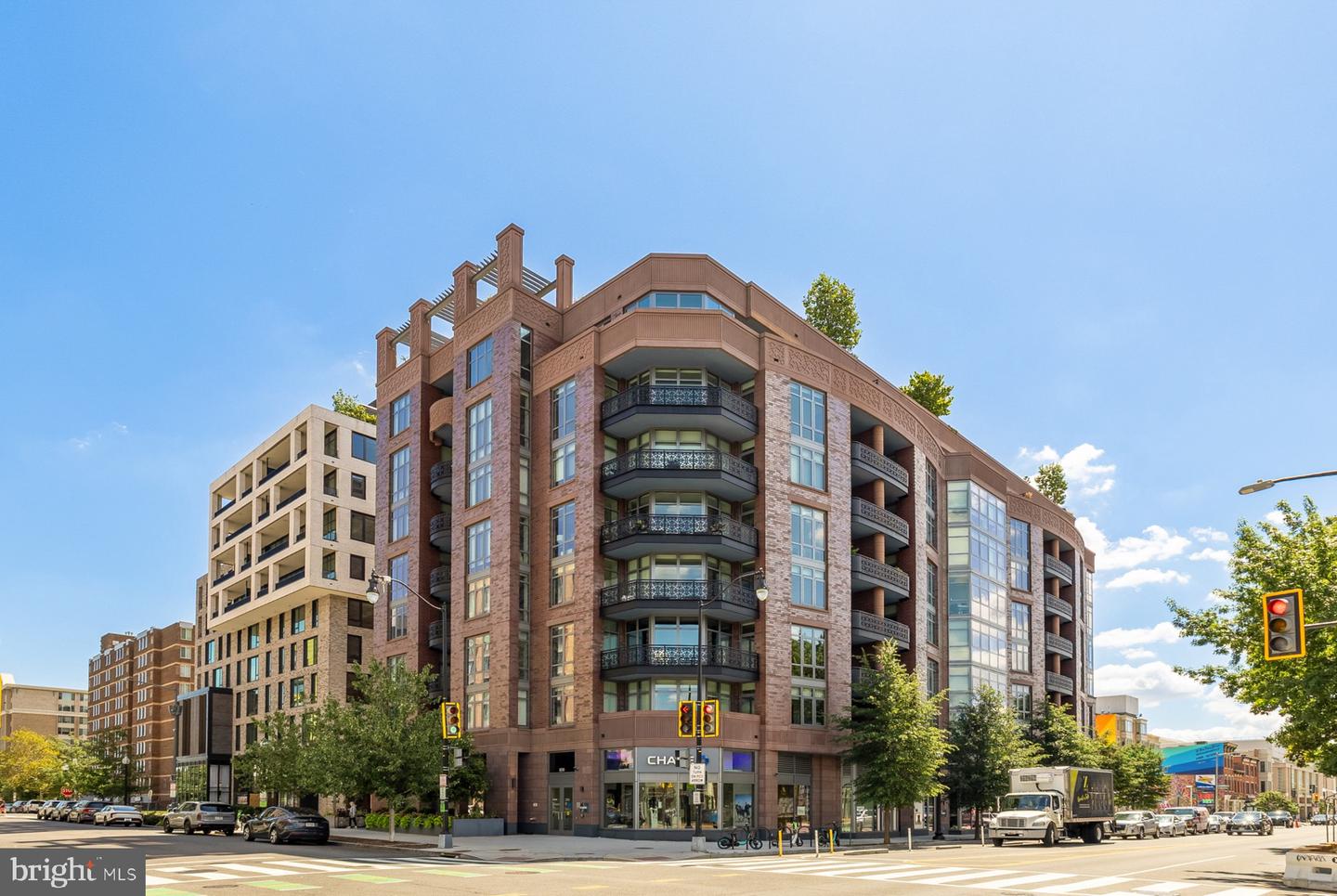 810 O Street NW #809
