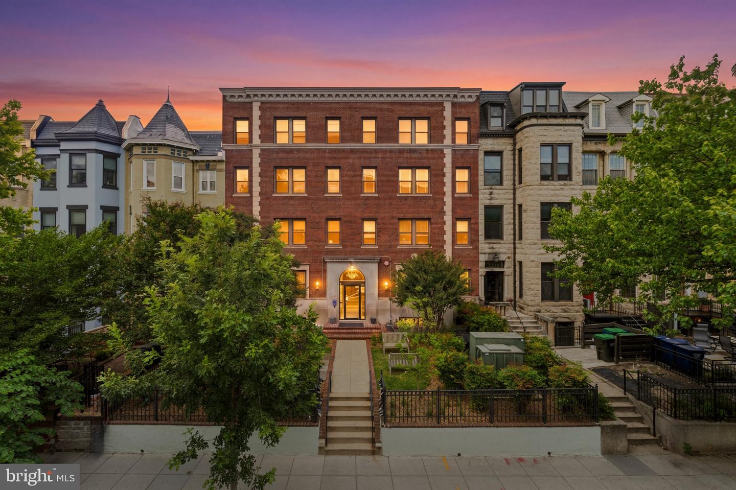 1321 Fairmont Street NW #205