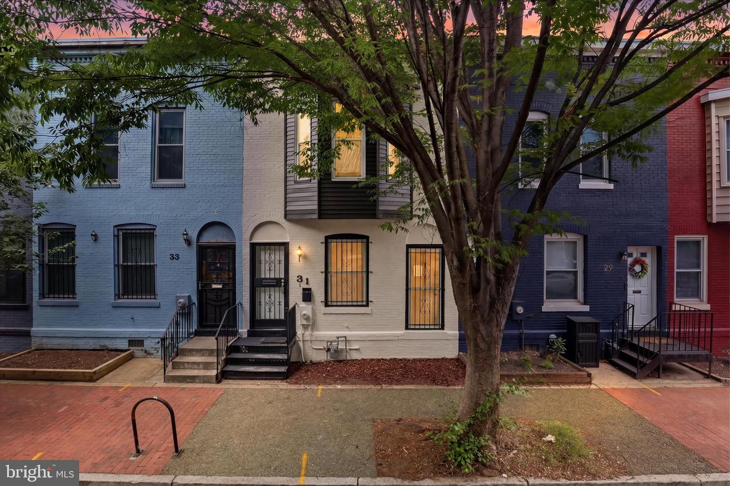 31 Bates Street NW