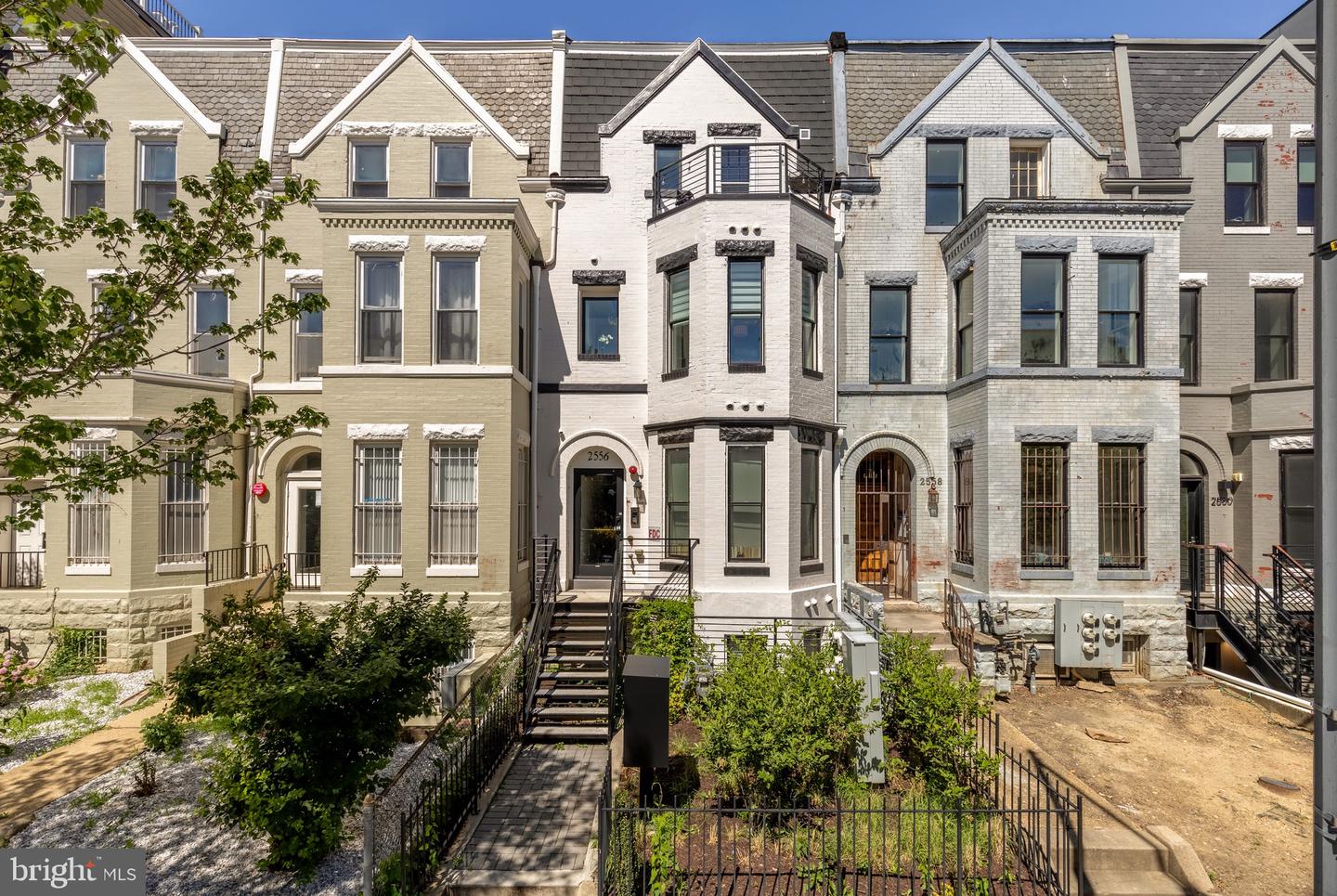 2556 University Place NW #302