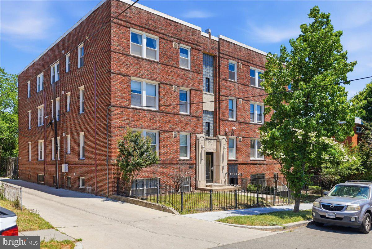 1380 Bryant Street NE #104
